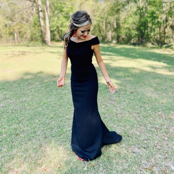 Prom - Picture 2 of 3